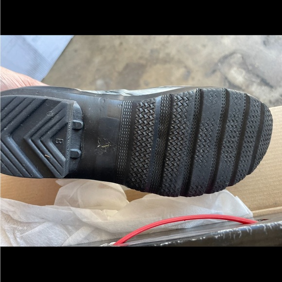 Hunter Men's Black and White Rain Boots - Picture 3 of 7